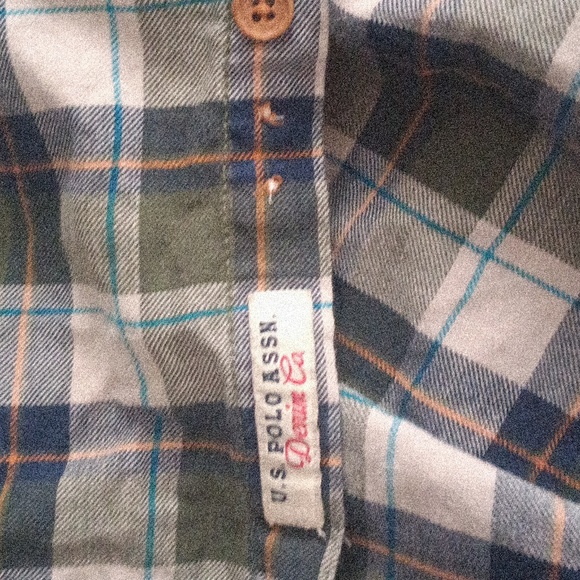U.S. Polo Assn. Button-Up Shirt - Picture 3 of 7